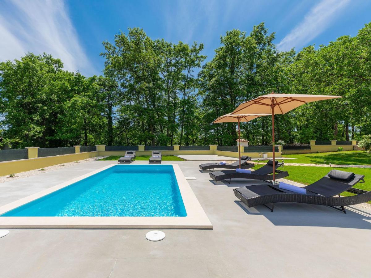 Holiday Home Villa Aniva Žminj Esterno foto