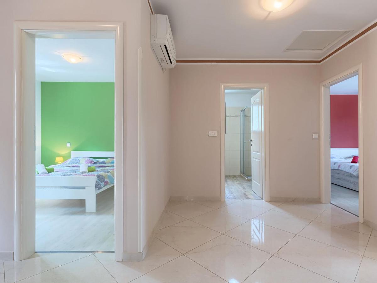 Holiday Home Villa Aniva Žminj Esterno foto