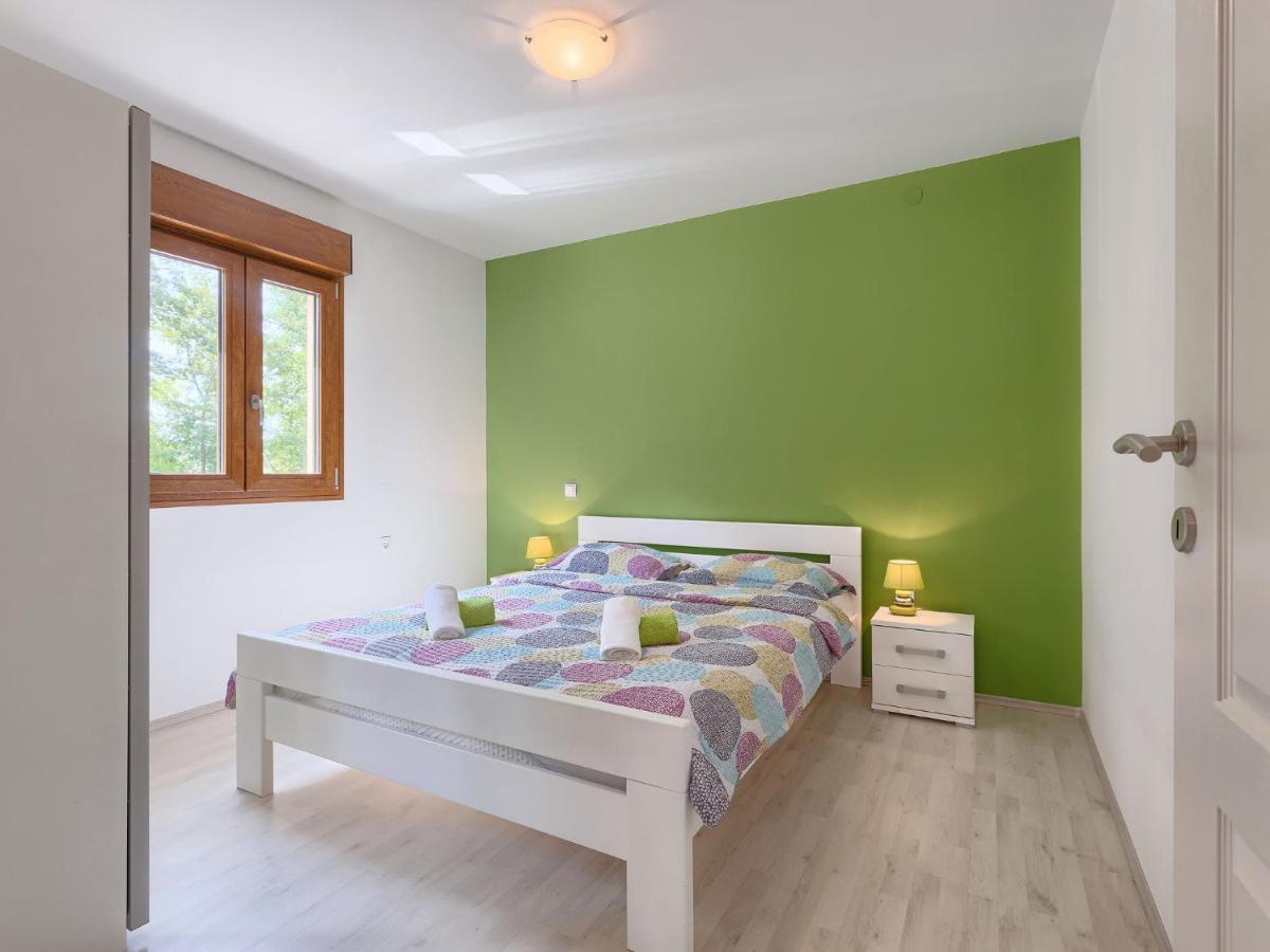 Holiday Home Villa Aniva Žminj Esterno foto
