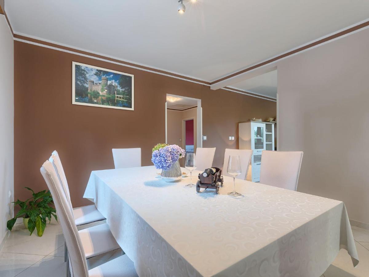 Holiday Home Villa Aniva Žminj Esterno foto
